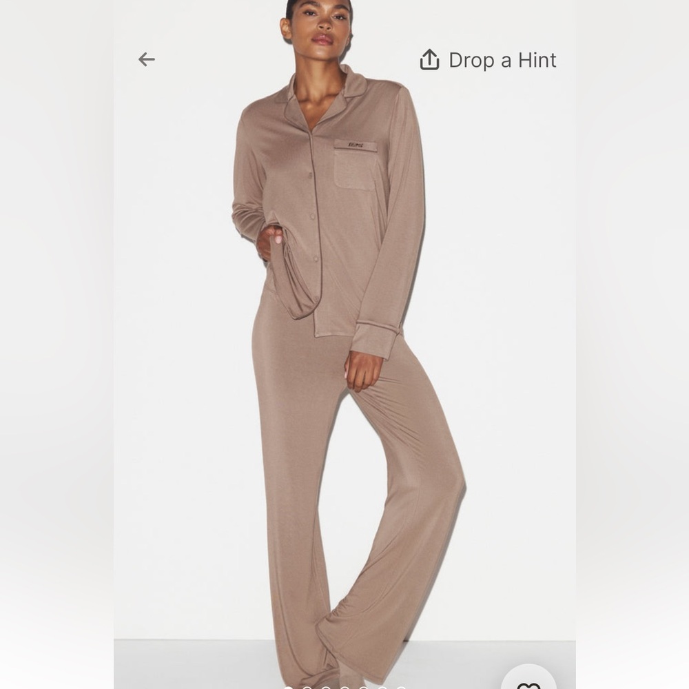 Skims Women's Fossil Sleepwear Long Sleeve Button Up Set Medium